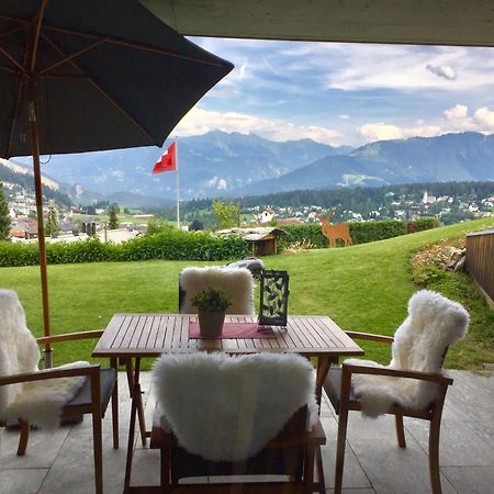 Casa Admisa, Spektakulaere Aussicht, Ski In And Out, Hochwertige Einrichtung, Valserstein Und Eiche Flims Luaran gambar