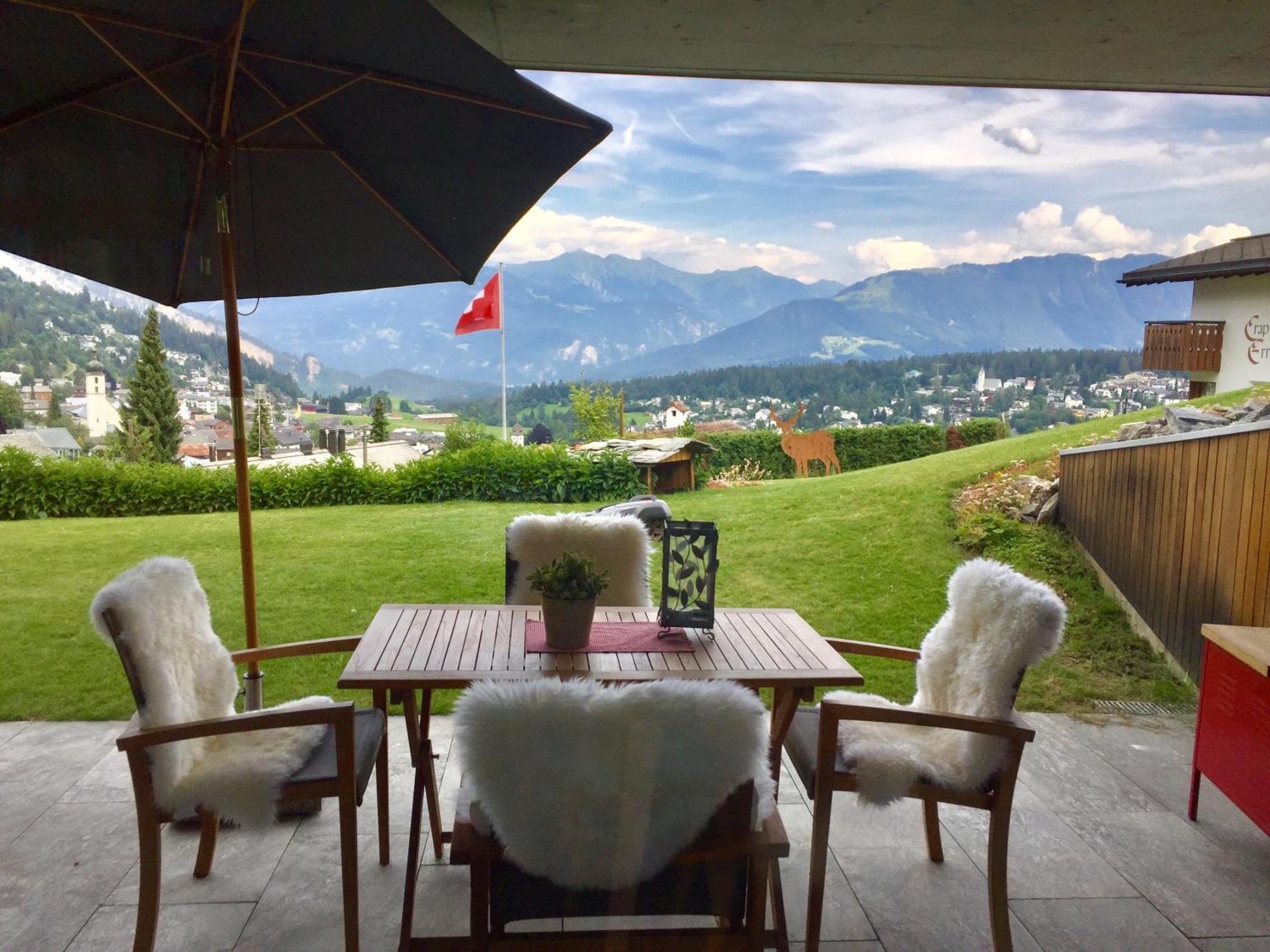 Casa Admisa, Spektakulaere Aussicht, Ski In And Out, Hochwertige Einrichtung, Valserstein Und Eiche Flims Luaran gambar