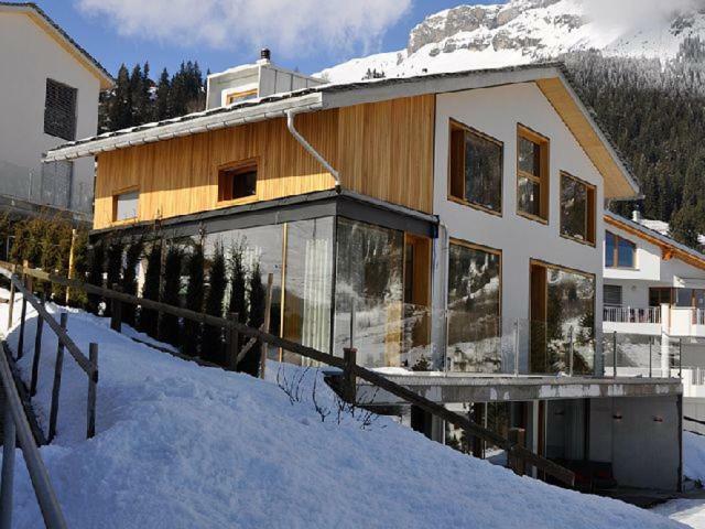 Casa Admisa, Spektakulaere Aussicht, Ski In And Out, Hochwertige Einrichtung, Valserstein Und Eiche Flims Luaran gambar