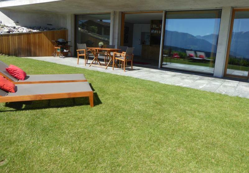 Casa Admisa, Spektakulaere Aussicht, Ski In And Out, Hochwertige Einrichtung, Valserstein Und Eiche Flims Luaran gambar