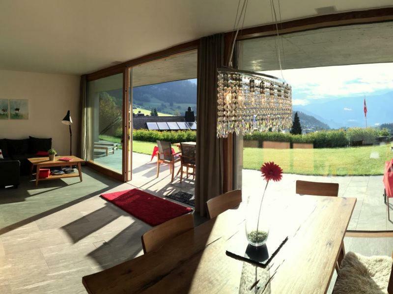 Casa Admisa, Spektakulaere Aussicht, Ski In And Out, Hochwertige Einrichtung, Valserstein Und Eiche Flims Luaran gambar